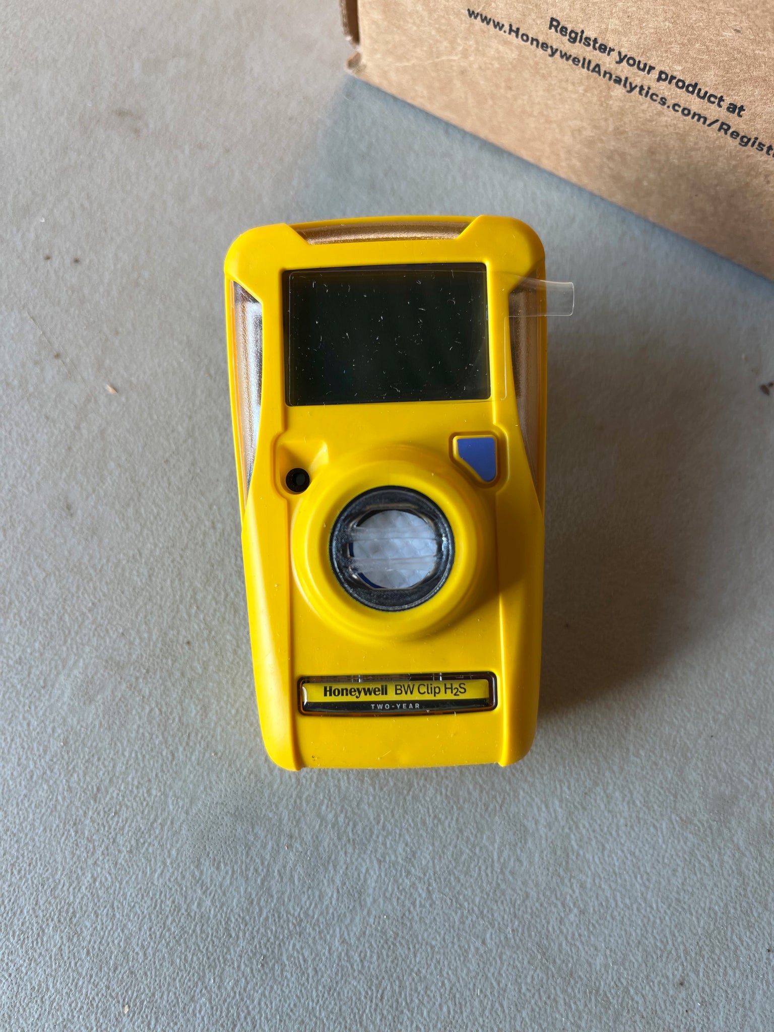 Portable gas detector